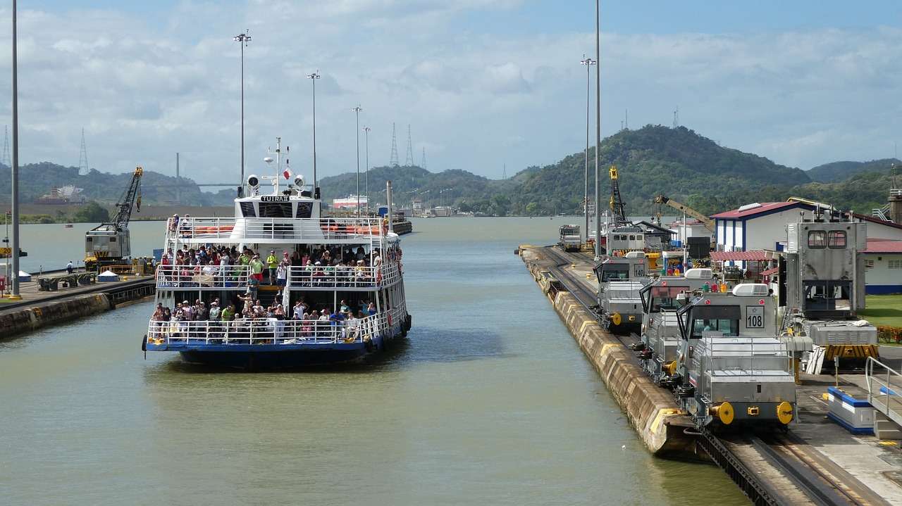 Панамски канал, Карибско море онлайн пъзел