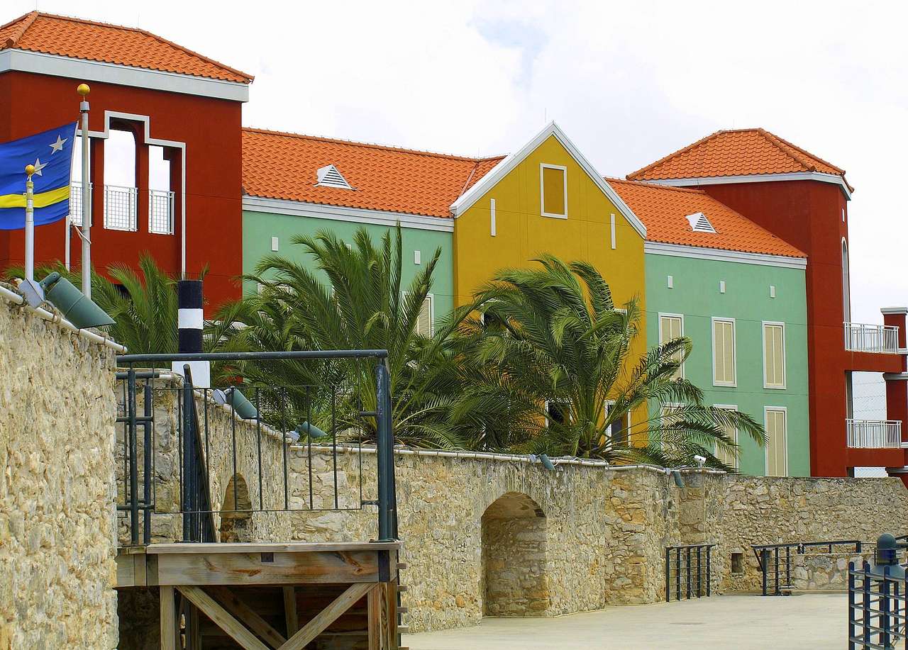 Kleurrijke huizen in Willemstad (Curaçao) legpuzzel online