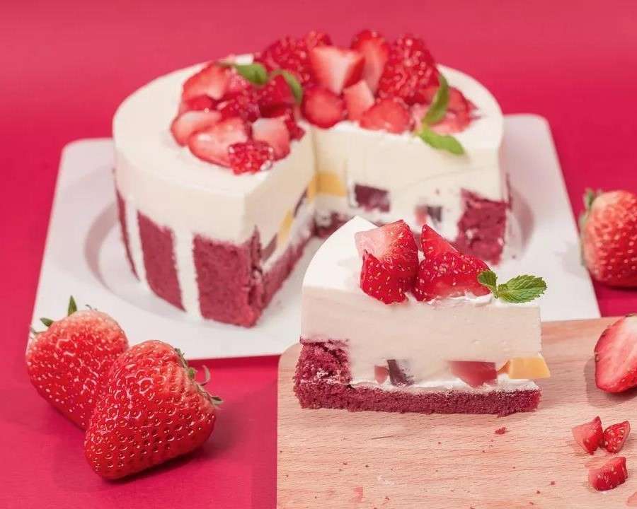 Cheesecake froid aux fraises puzzle en ligne