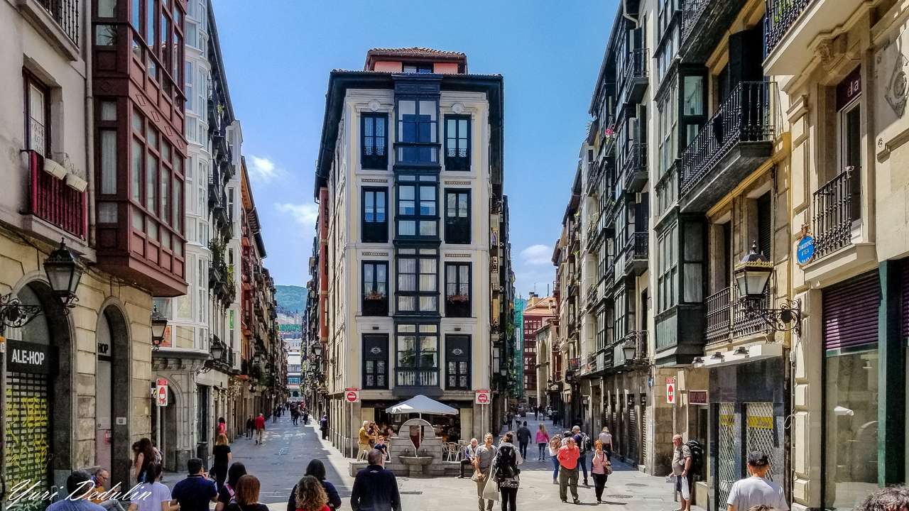 old district of Bilbao, Spain rompecabezas en línea