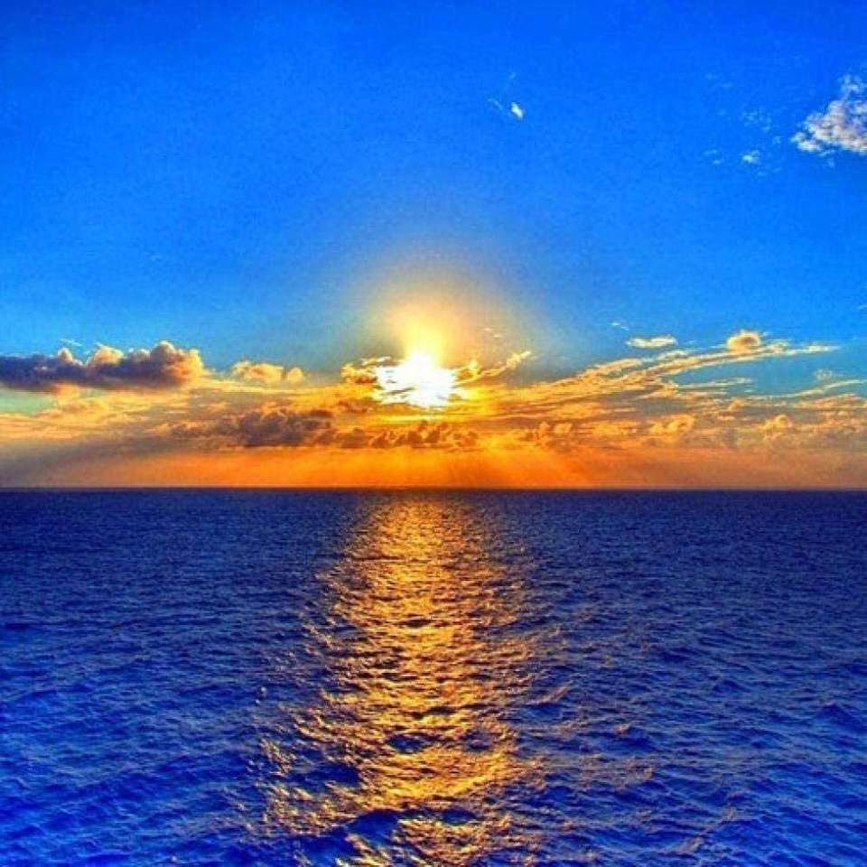 Ηλιοβασίλεμα στη θάλασσα παζλ online