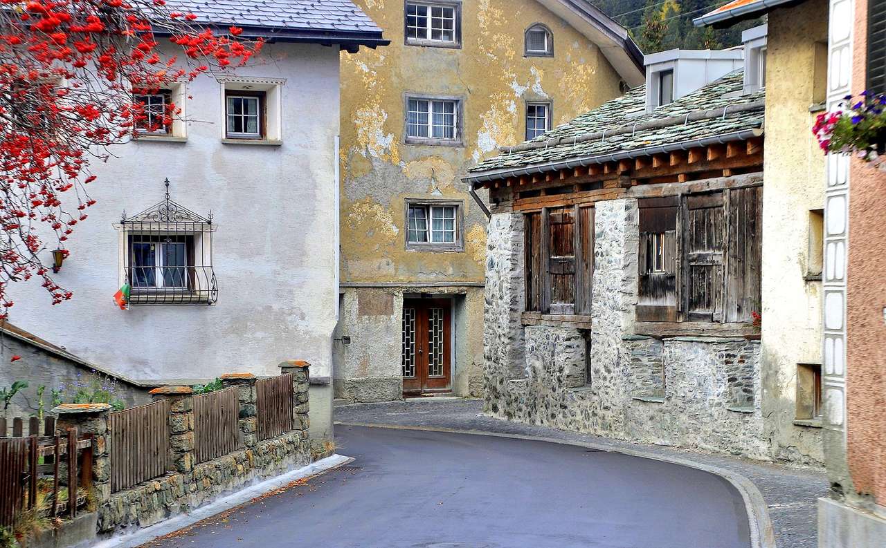 Old alpine village online puzzle