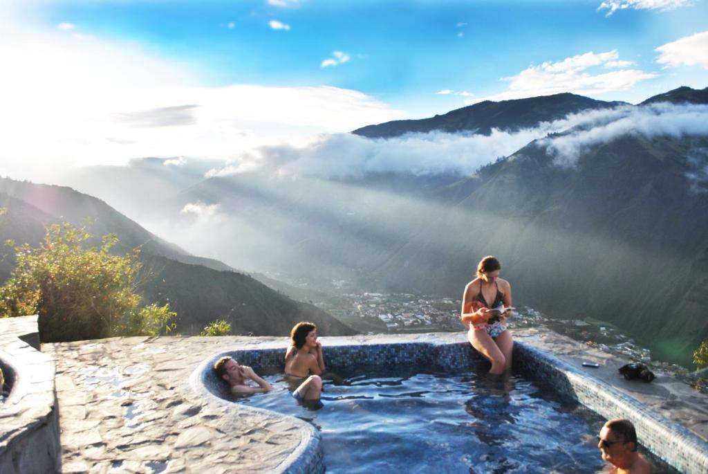 LUNA VOLCANO ADVENTURE SPA jigsaw puzzle online