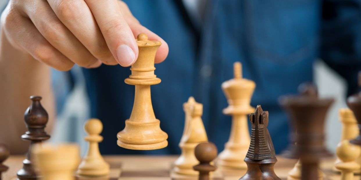 șah, puțină inteligență puzzle online