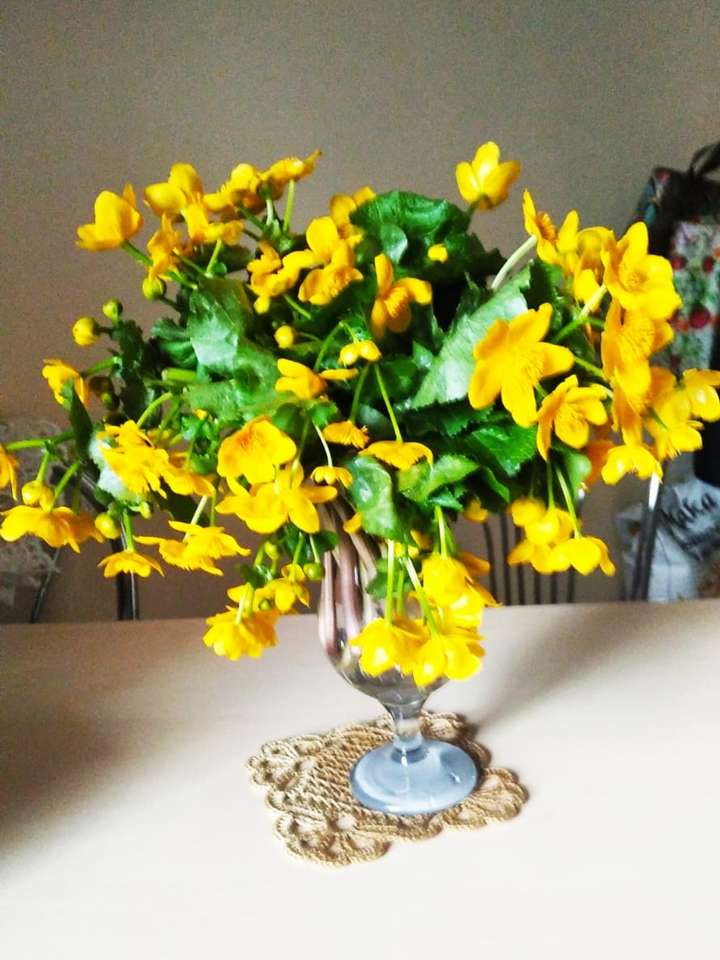 een bos gele goudsbloemen legpuzzel online