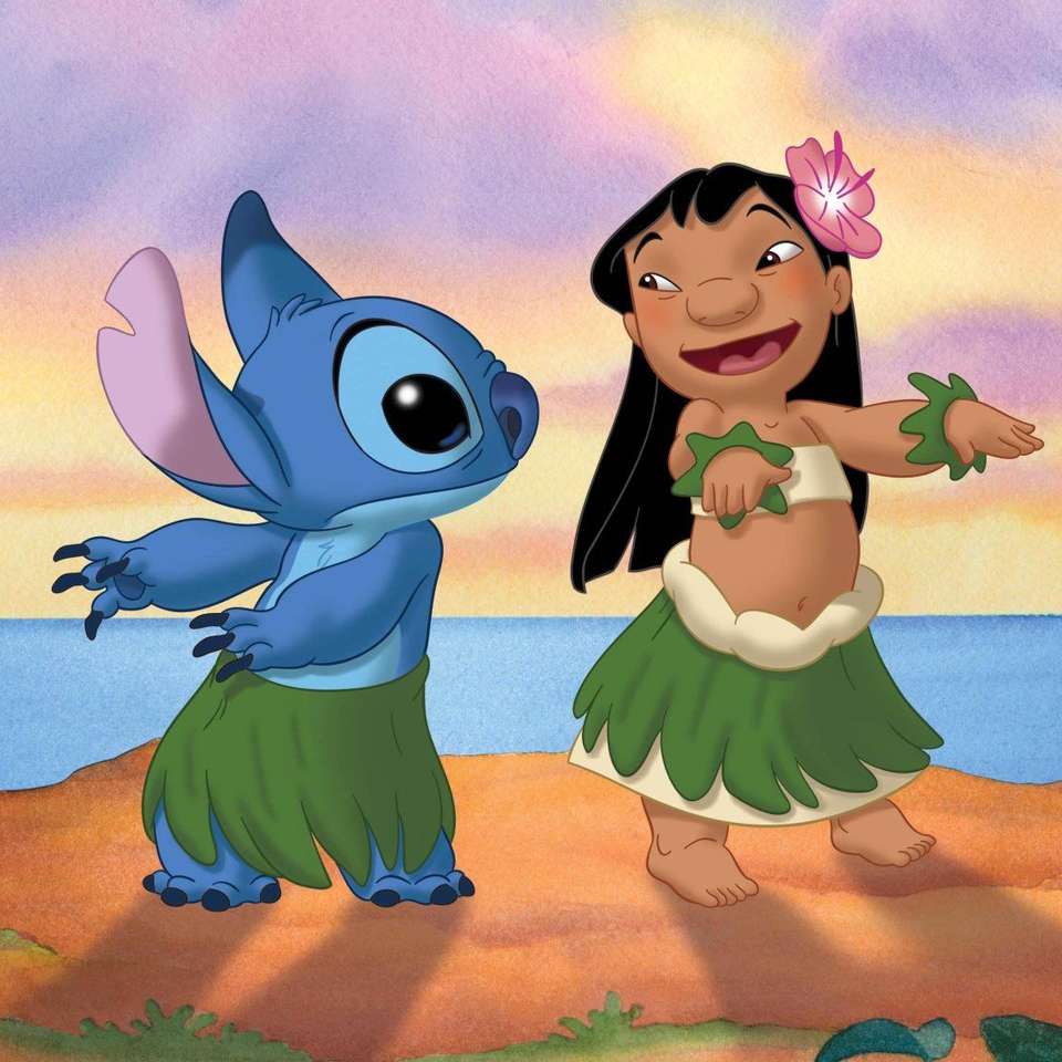 Lilo and Stitch dancing on the beach online puzzle