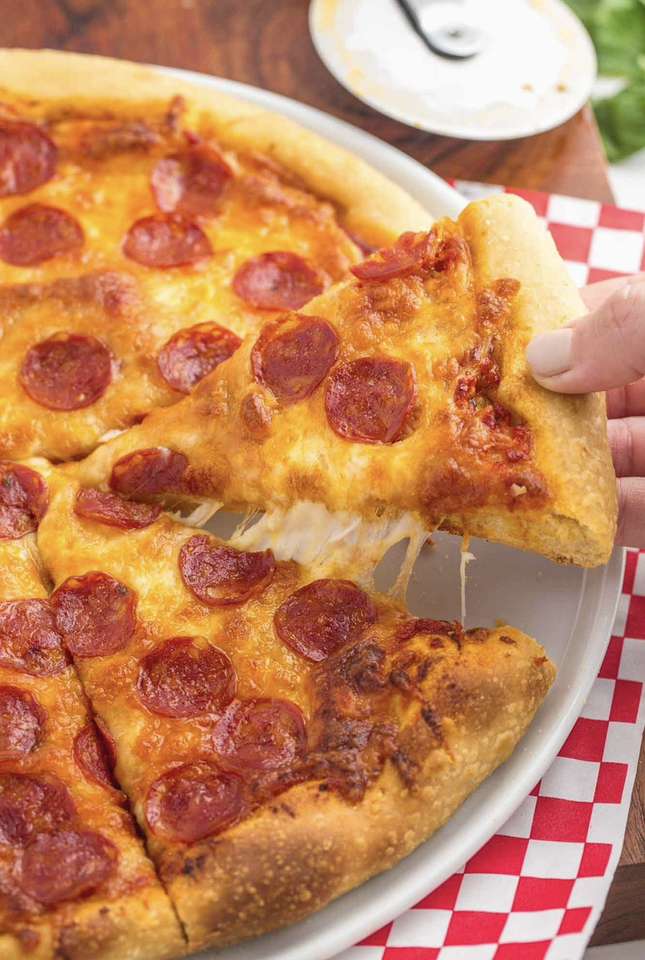 Pepperoni pizza❤️❤️❤️❤️❤️❤️ online puzzle