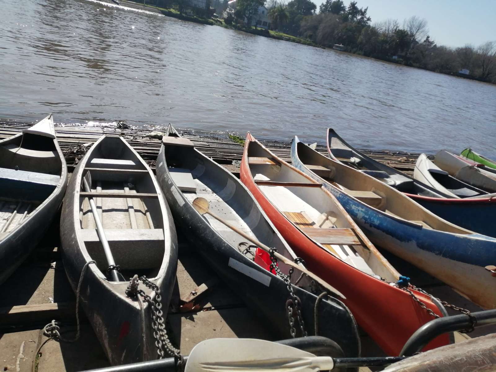 kayaks sur le lac puzzle en ligne