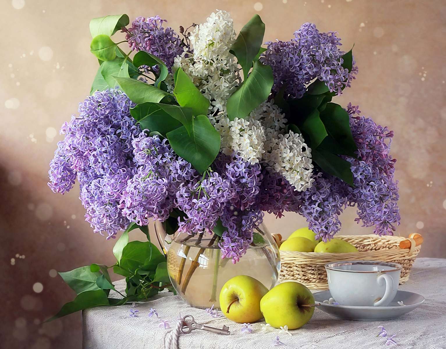 Nyári virágok egy vázában kirakós online
