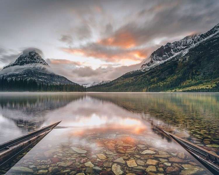 Lago in montagna la sera puzzle online