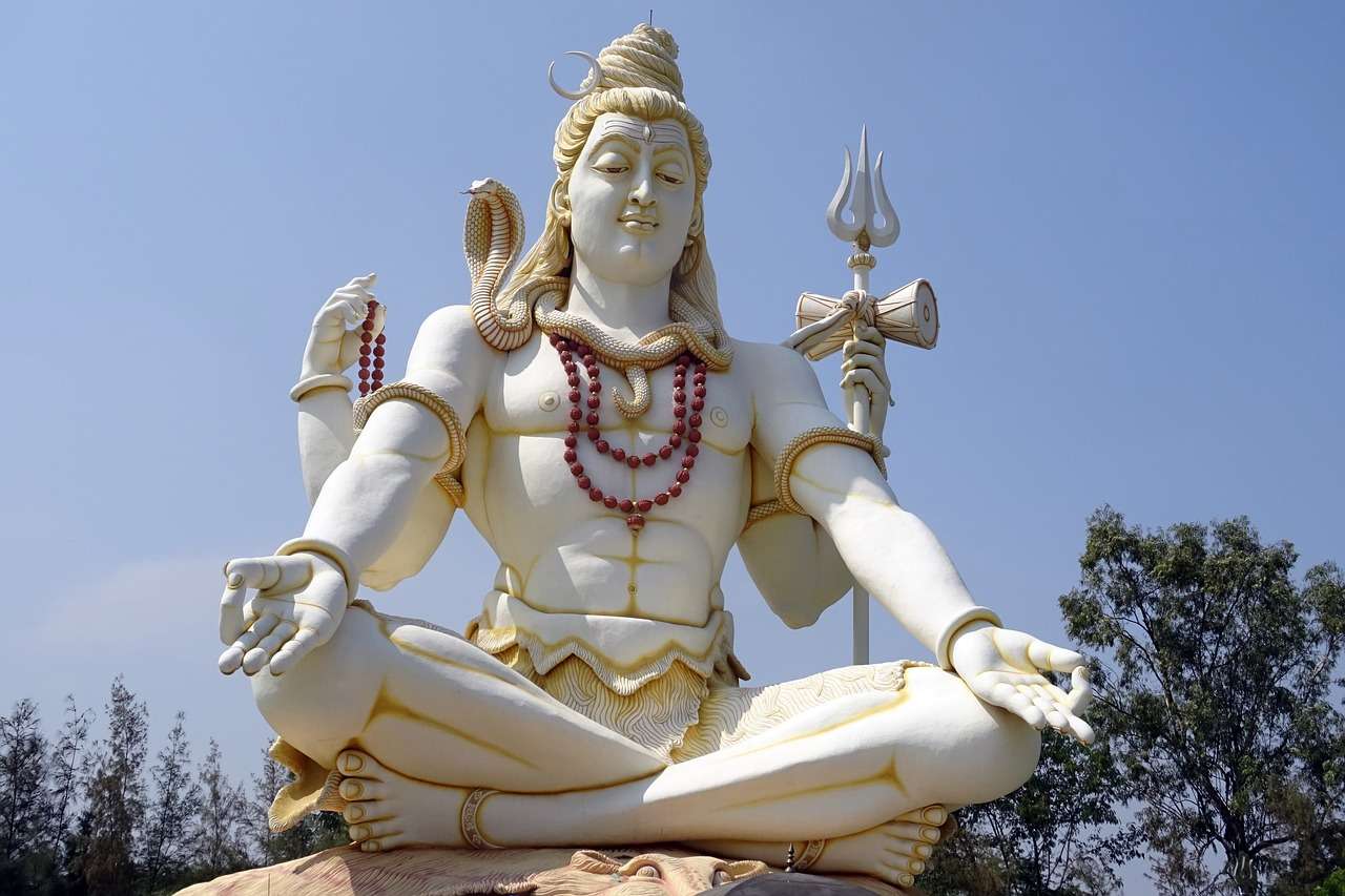 Signore Shiva, statua puzzle online