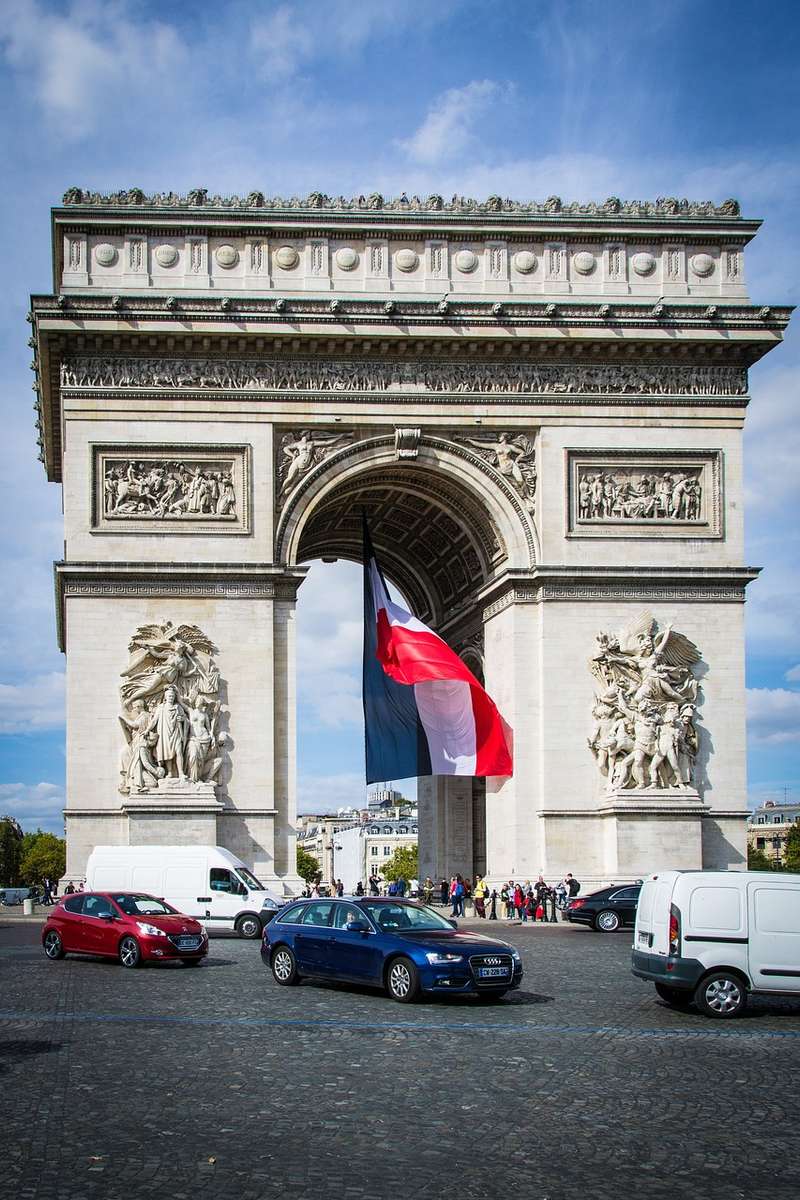 パリ。凱旋門 ジグソーパズルオンライン