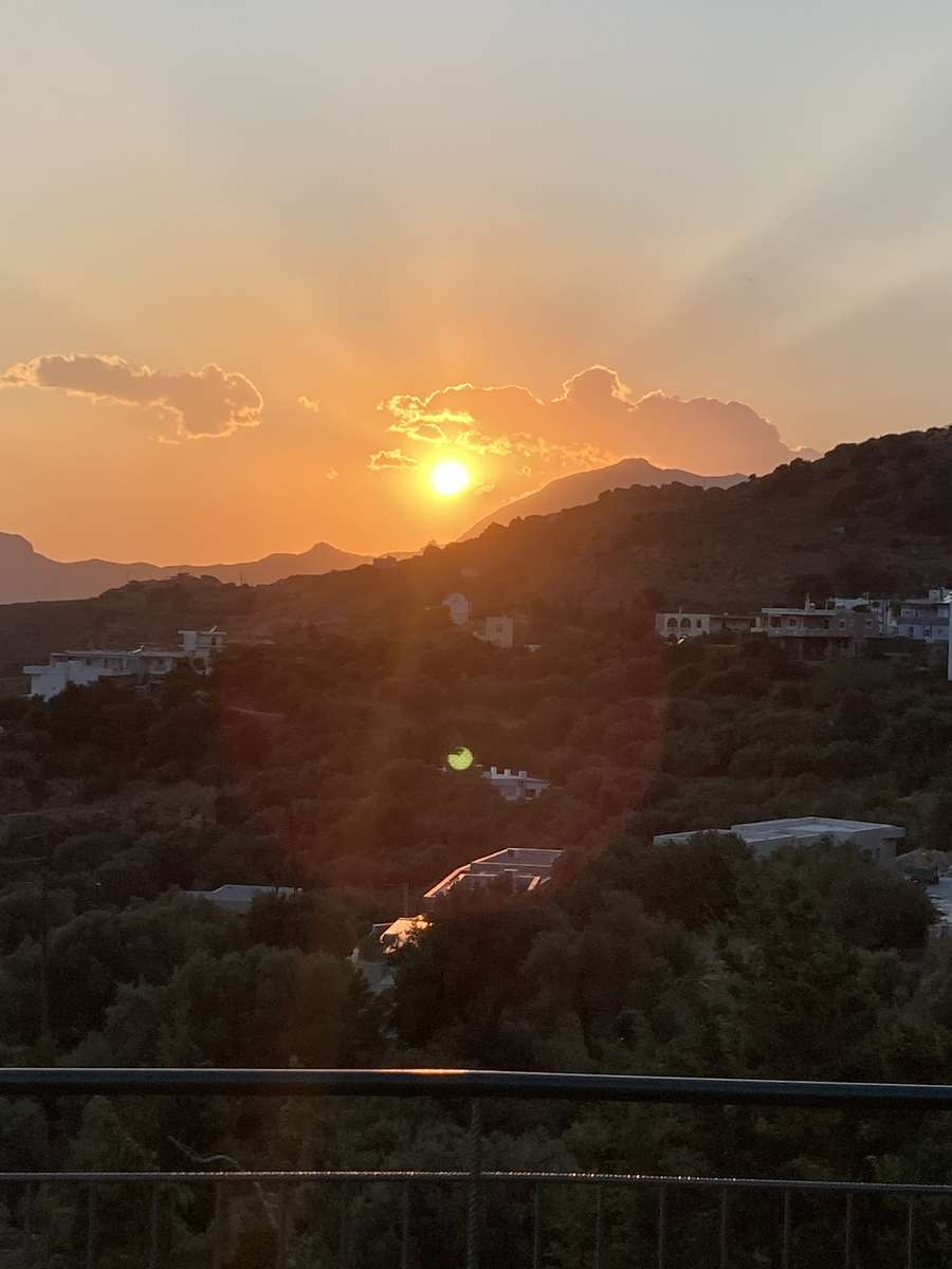 Clima noturno de Creta sobre Selia quebra-cabeças online