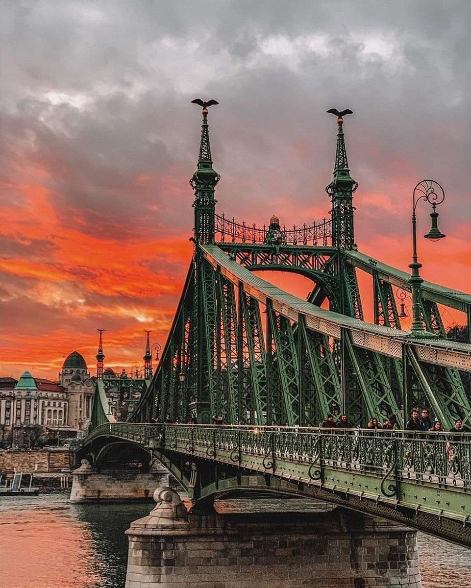 Freiheitsbrücke - Budapest - Ungarn Puzzlespiel online