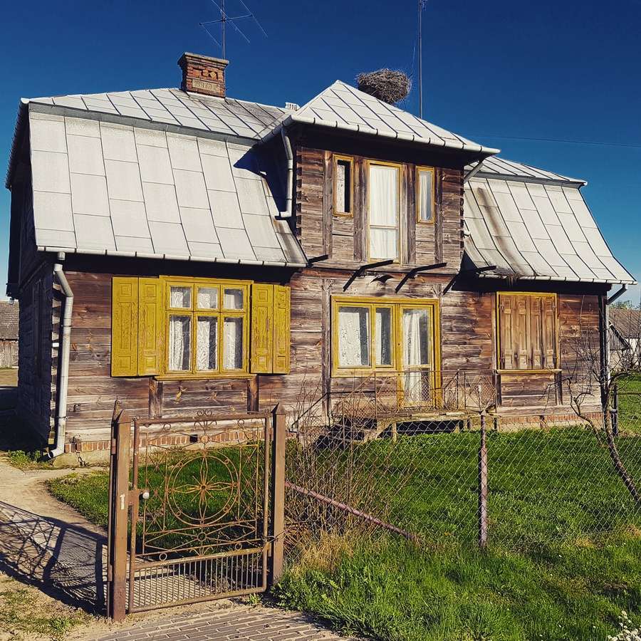Старый деревянный дом пазл онлайн