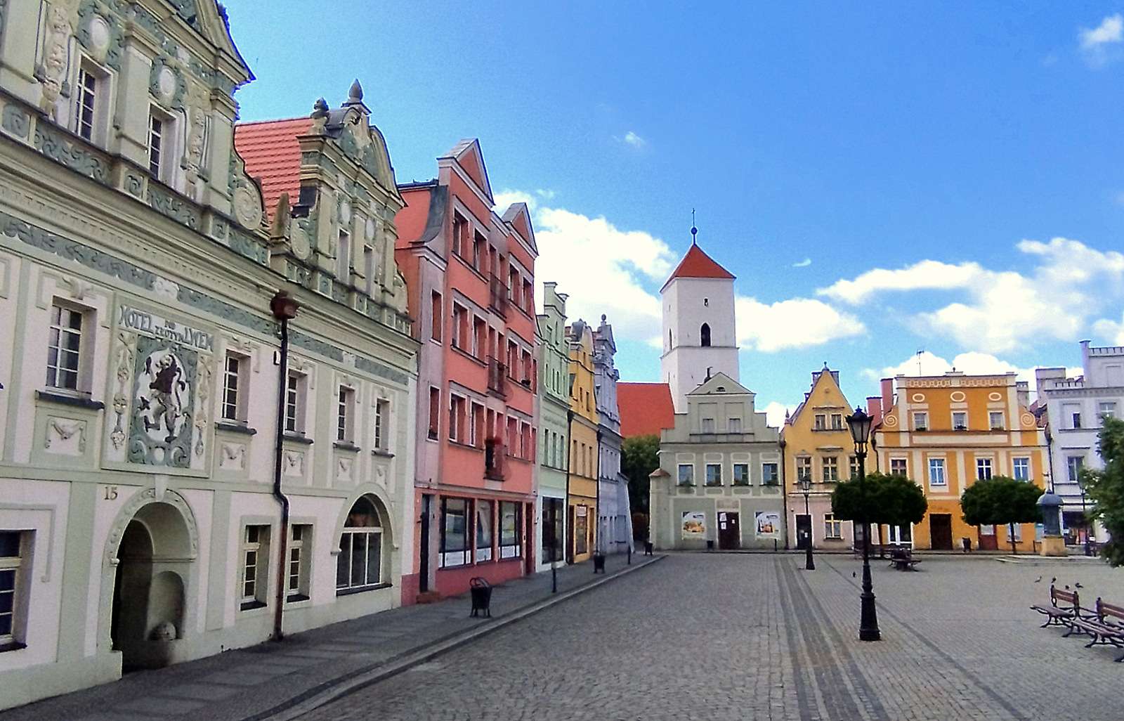 Obnovené staré město v Bytom Odrzańskie online puzzle