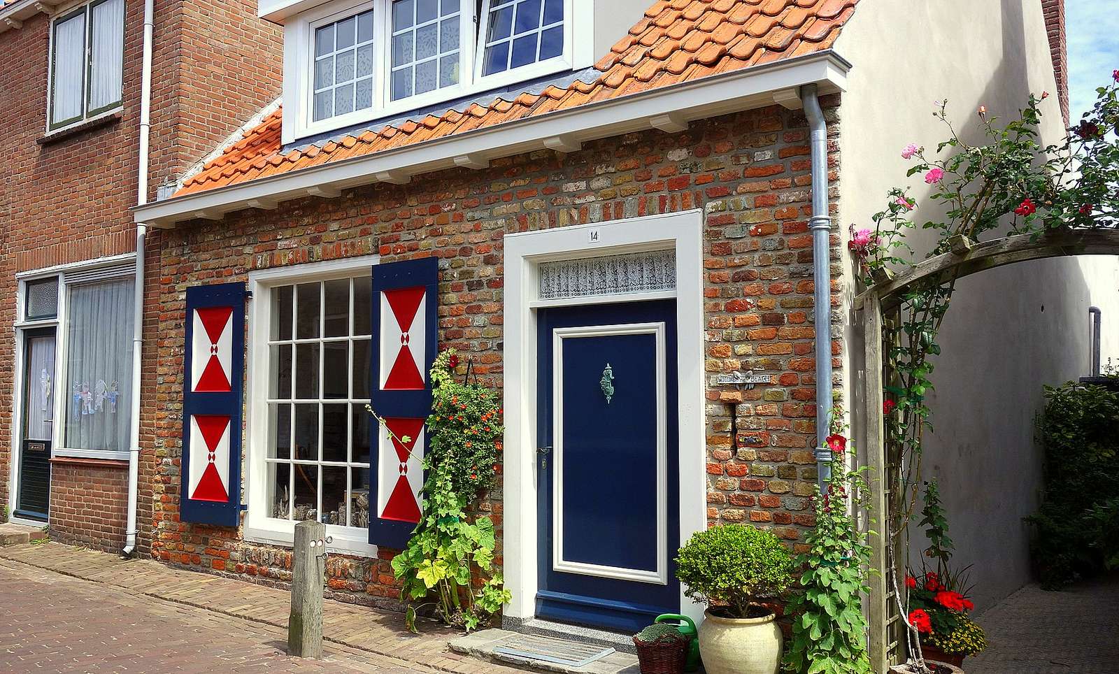 Чарівний котедж в Домбурзі (Нідерланди) пазл онлайн