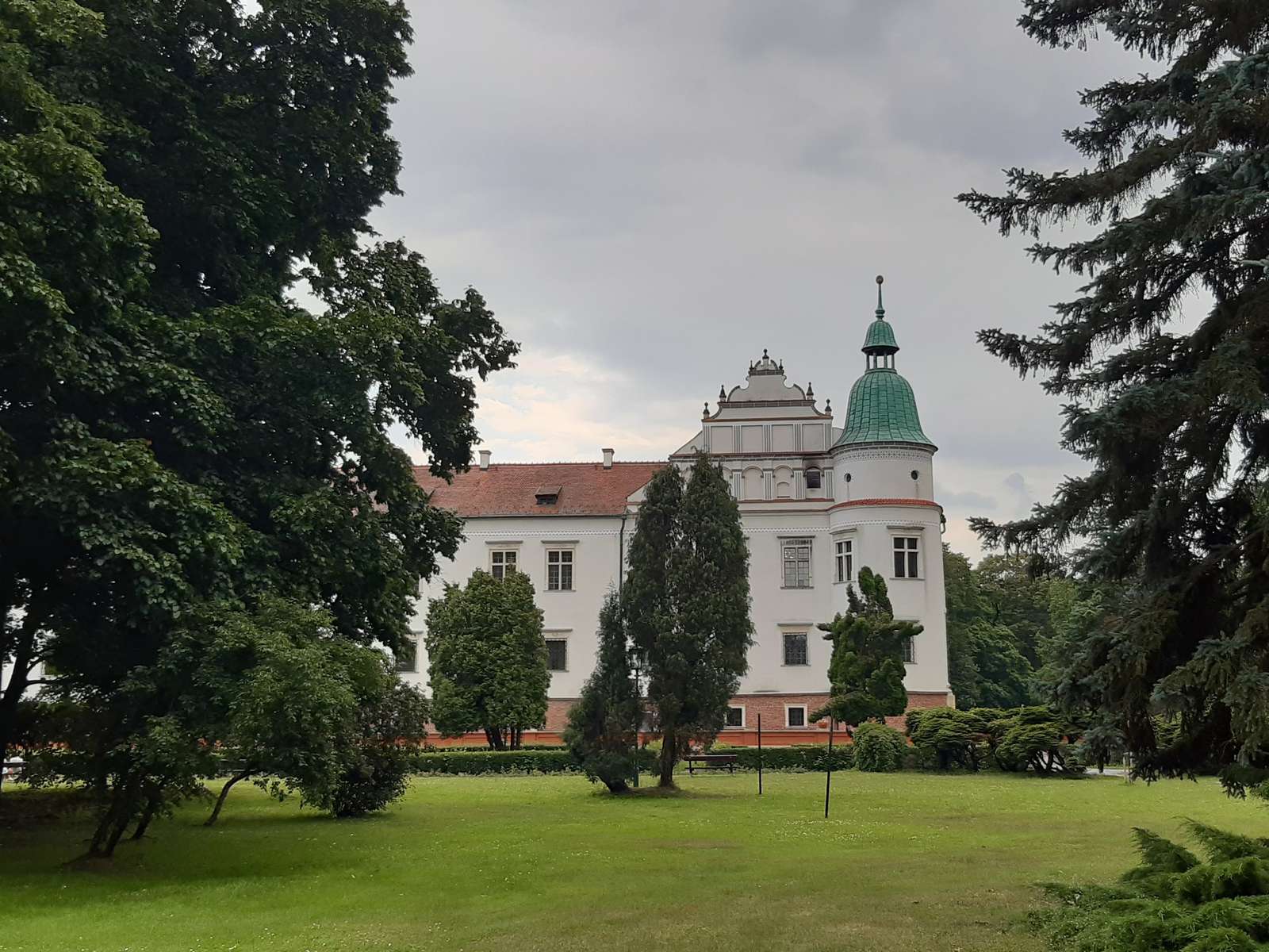 Замък в Баранов Сандомерски онлайн пъзел