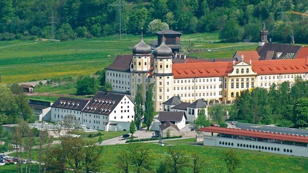 スタムス修道院 チロル オーストリア オンラインパズル