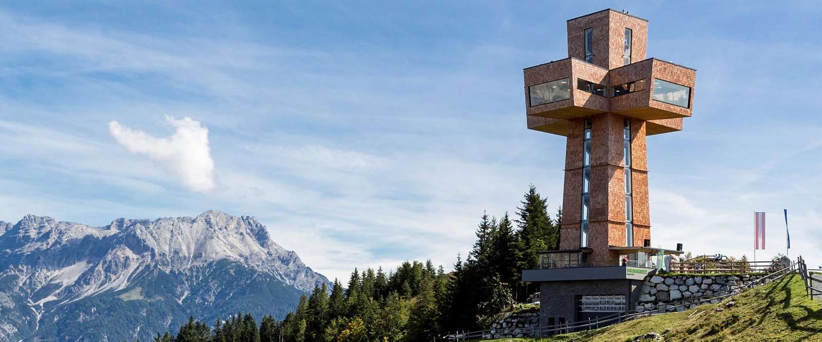 Structure transversale près de Kitzbuhel Tirol Autriche puzzle en ligne