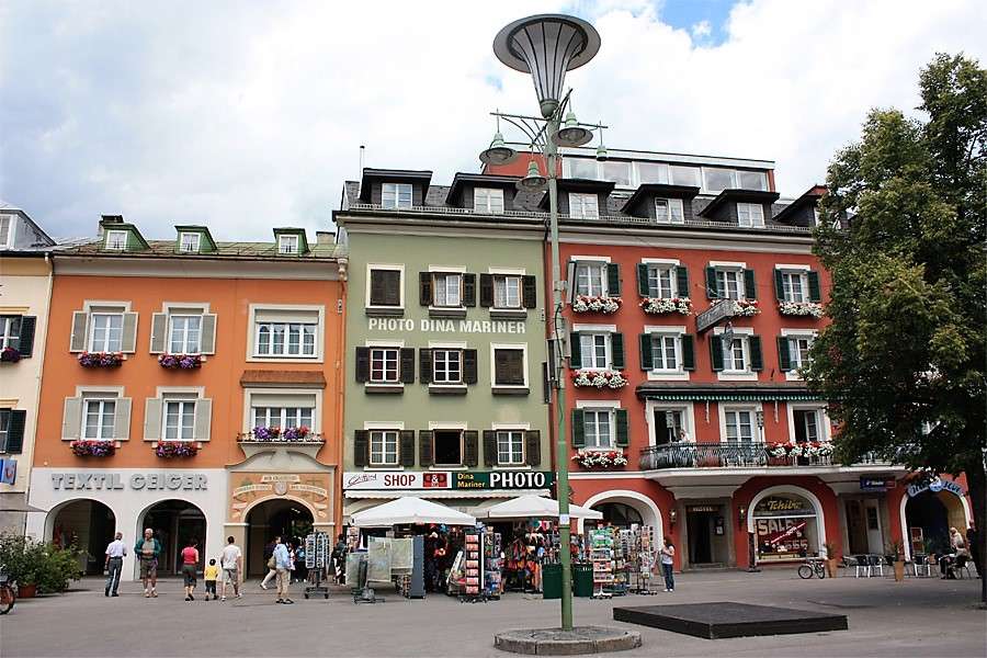 Náměstí města Lienz Tyrolsko Rakousko online puzzle