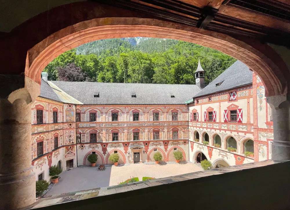 Castelul Tratzberg Tirol Austria jigsaw puzzle online