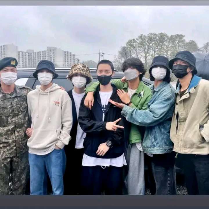 방탄소년단 / BTS pussel på nätet