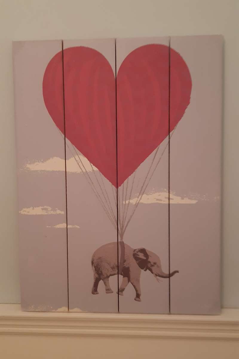 слон с воздушным шаром онлайн-пазл