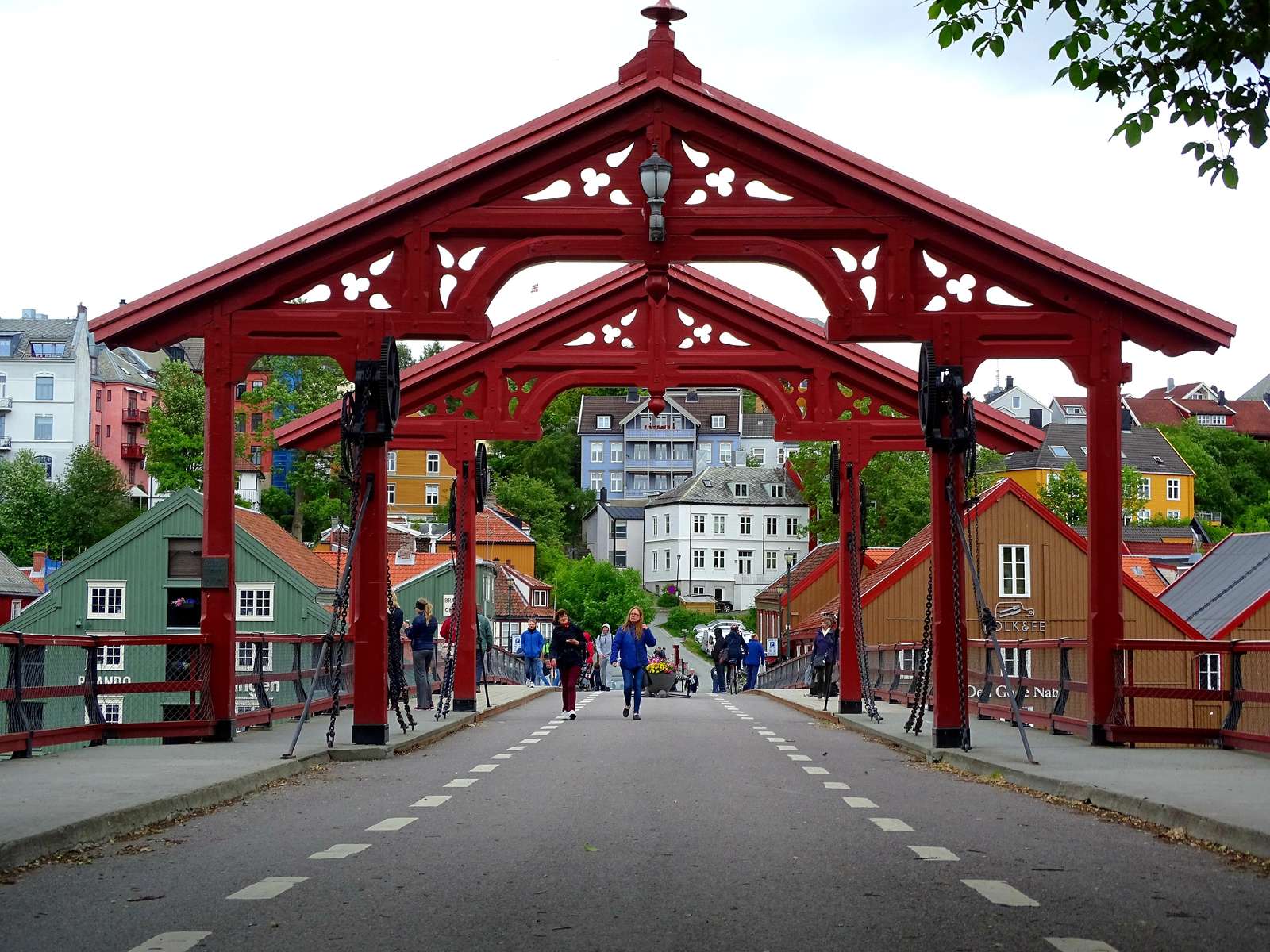 Il vecchio ponte della città di Trondheim, Trondheim, Norvegia puzzle online