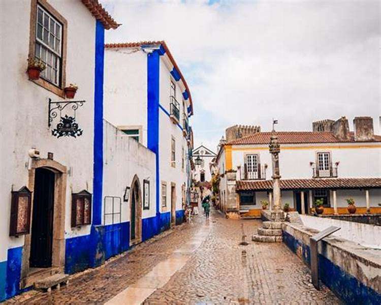 Uma rua em Óbidos puzzle online
