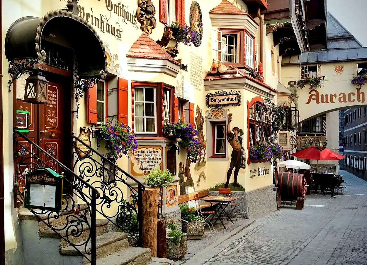 Historisches österreichisches Gasthaus (Kufstein, Tirol) Online-Puzzle