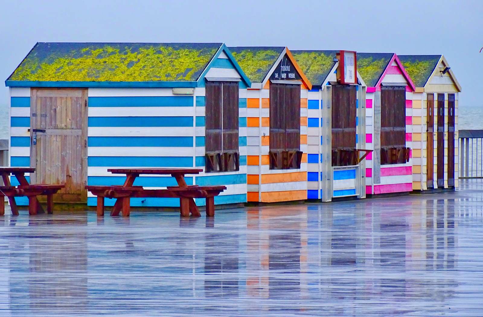 Casetas de playa en Hastings, UK rompecabezas en línea