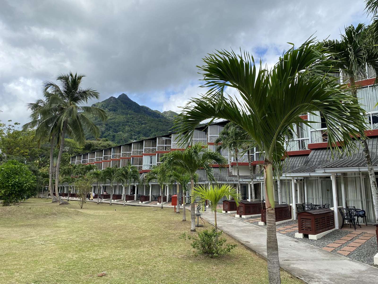 Hotel auf der Insel Mahé – Seychellen Online-Puzzle