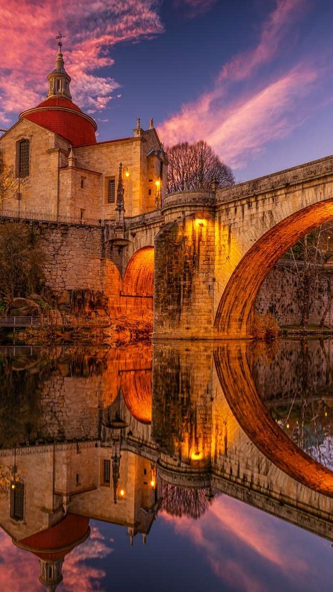Ponte Sao Gancdo e monastero del fiume Temenga puzzle online