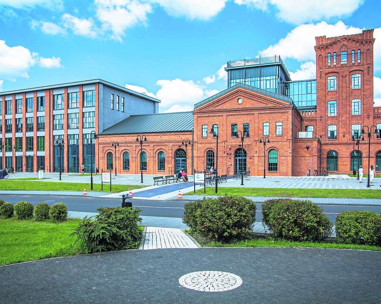 Technische school voor automatisering en robotica in Łódź legpuzzel online