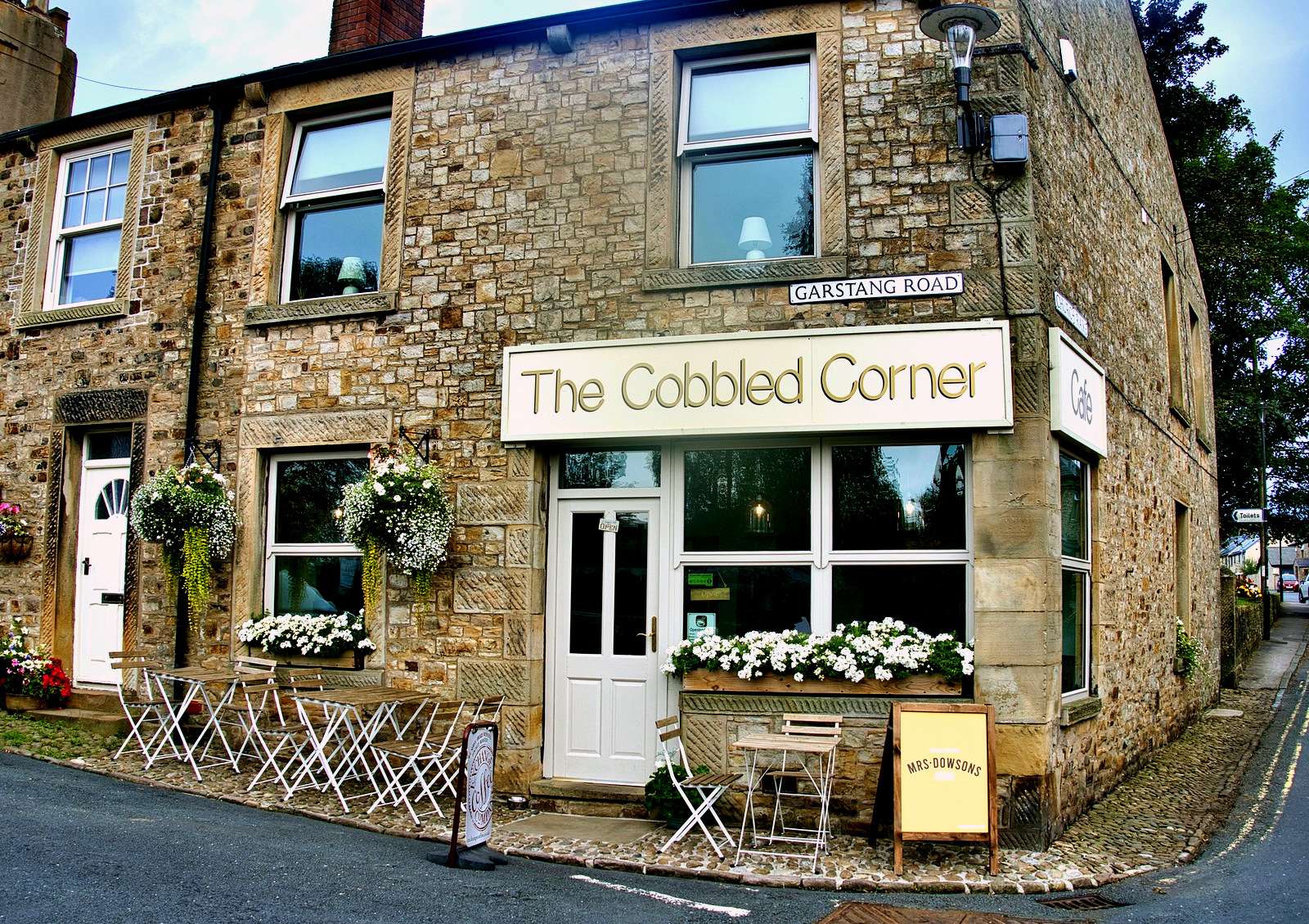 Ett kafé på den engelska landsbygden Pussel online