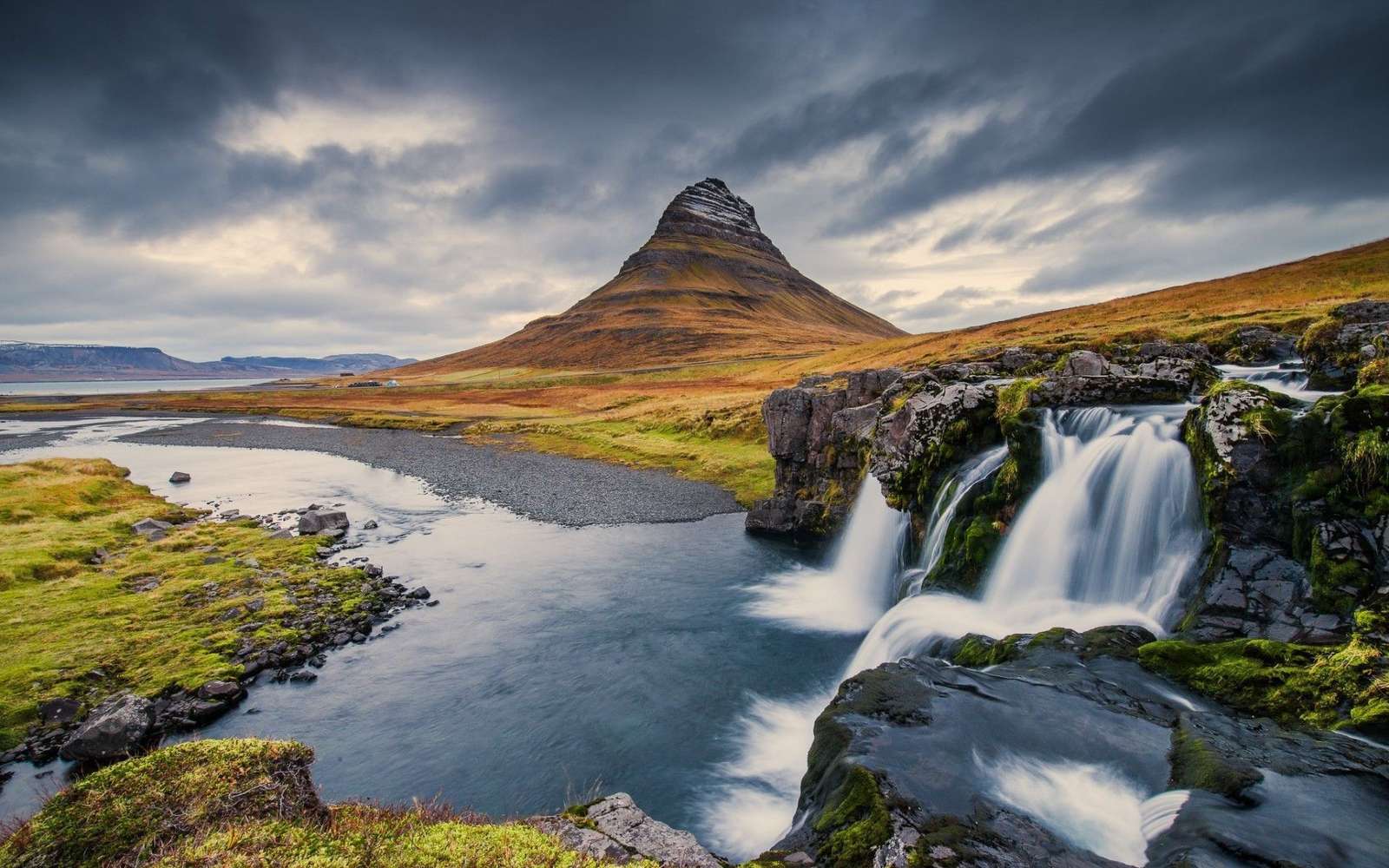 Wasserfälle in Island Online-Puzzle