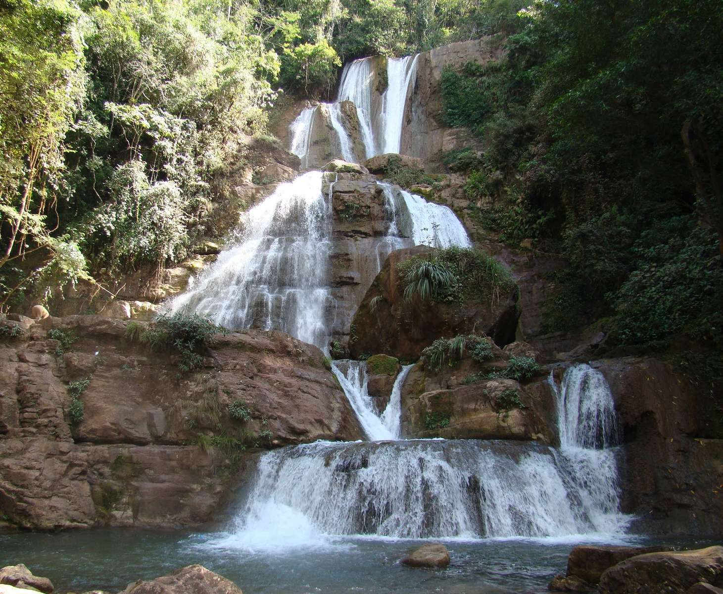 Bayoz-Wasserfall, Junin Online-Puzzle