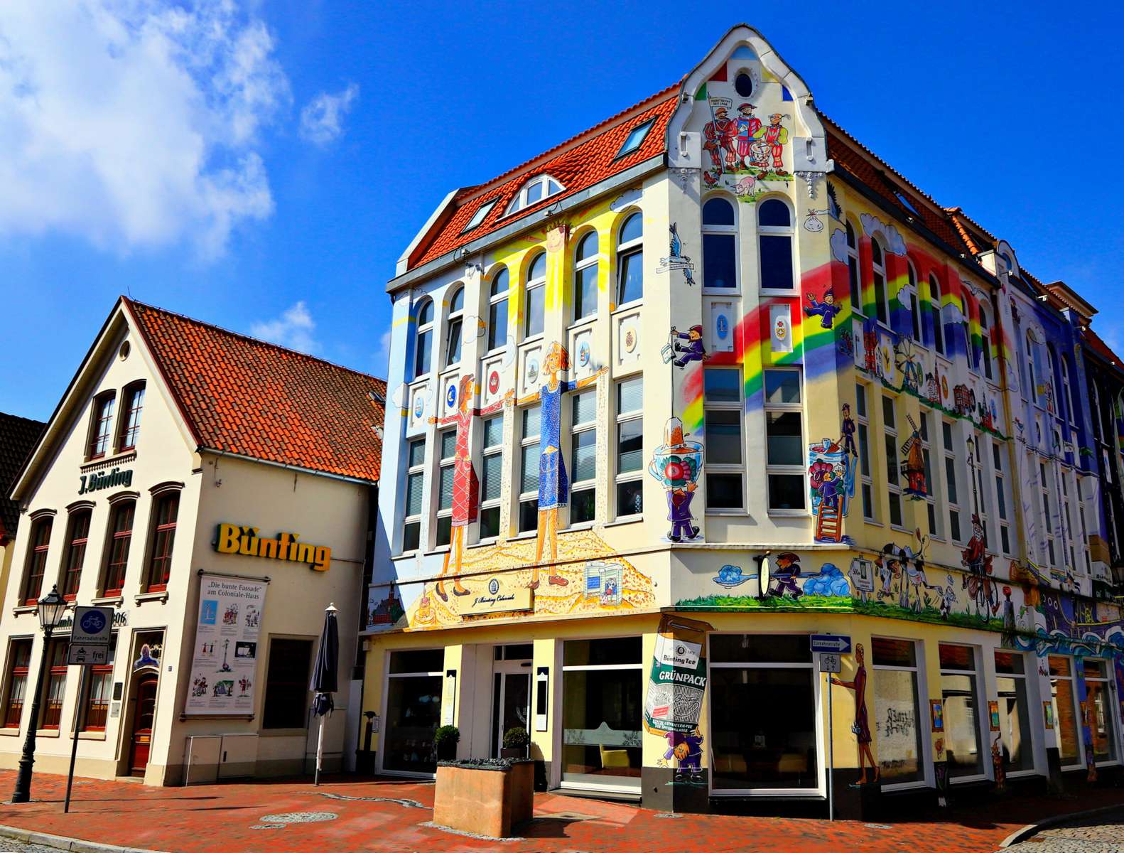 Immeuble coloré à Leer (Allemagne, Frise orientale) puzzle en ligne