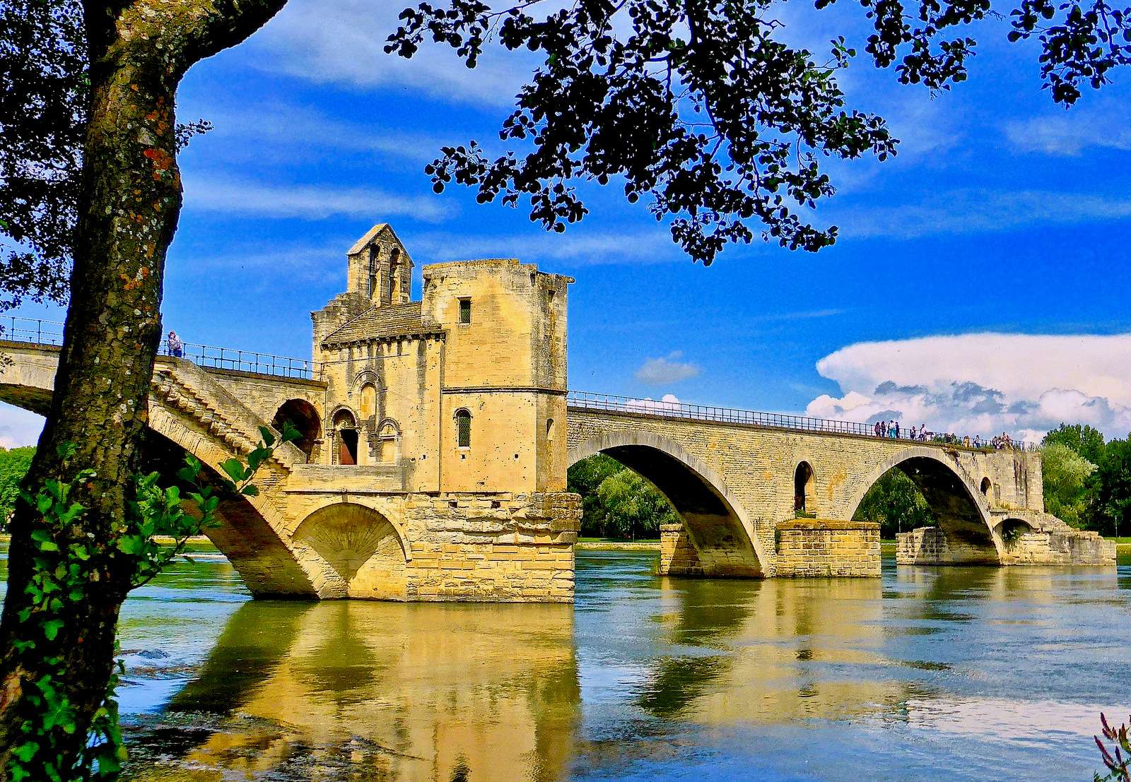 Avignon - kilátó híd online puzzle