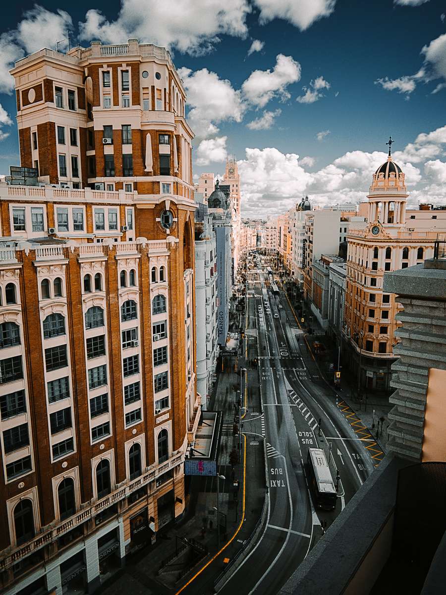 Gran Via von Madrid, Spanien Puzzlespiel online