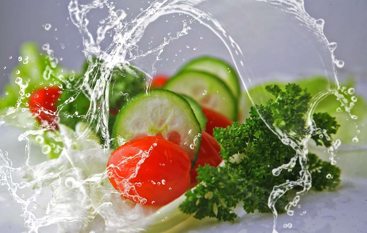 Salat wird gewaschen Online-Puzzle