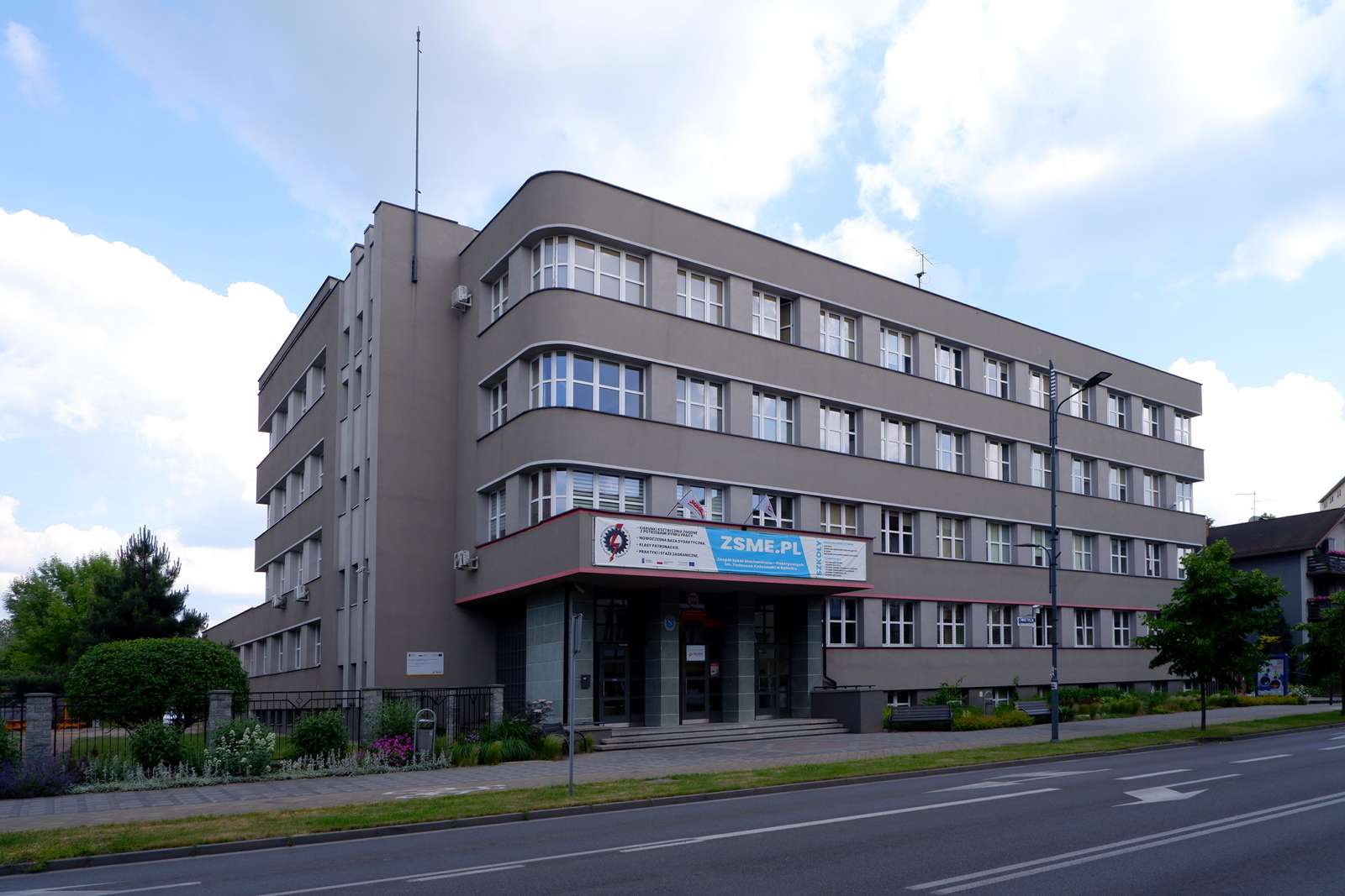 Complejo escolar de mecánica y electricidad en Rybnik rompecabezas en línea