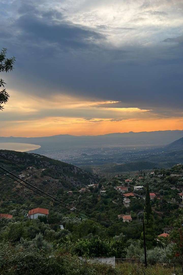 Blick auf den Sonnenuntergang in Griechenland Puzzlespiel online