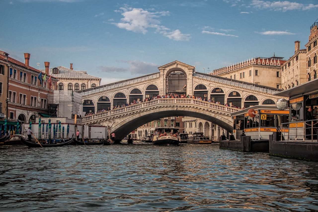 Венеция, Италия, мост Понте ди Риалто онлайн пъзел
