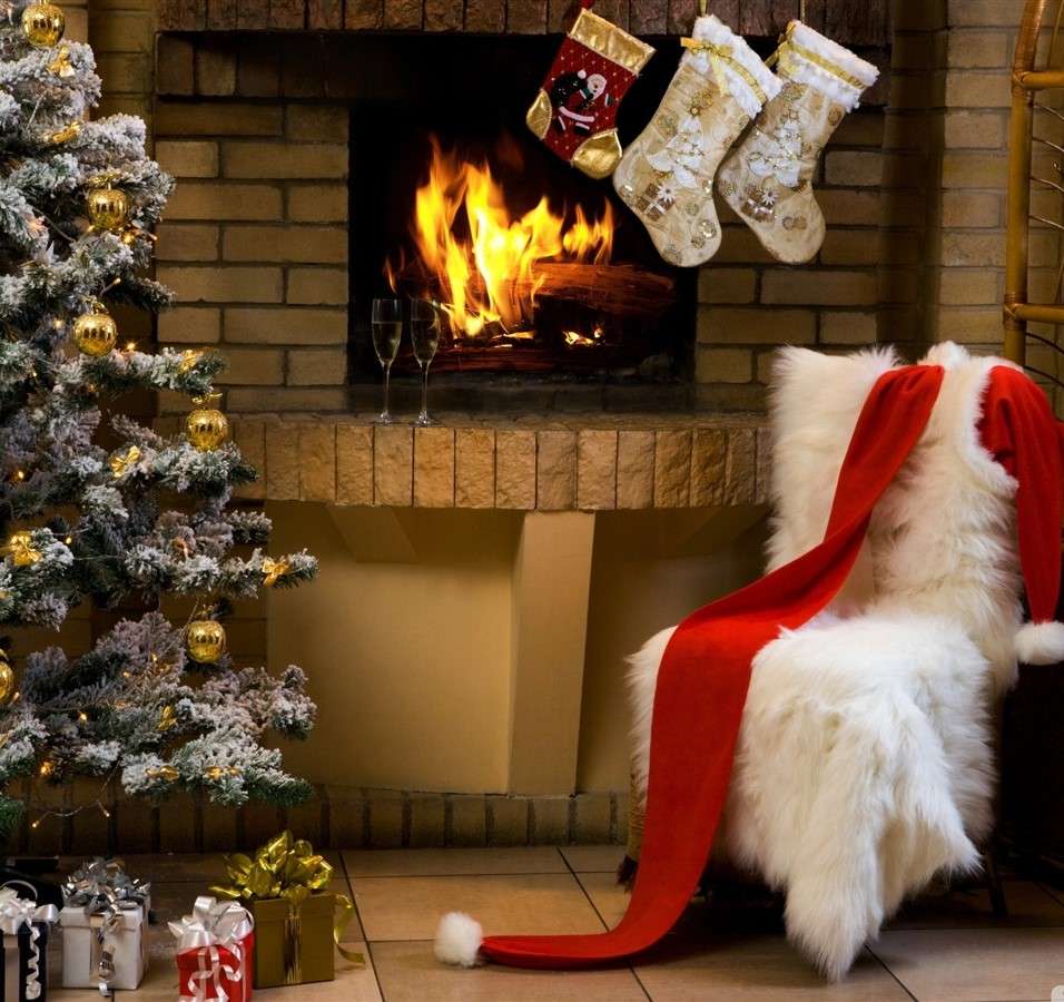 Christmas corner in the living room jigsaw puzzle online