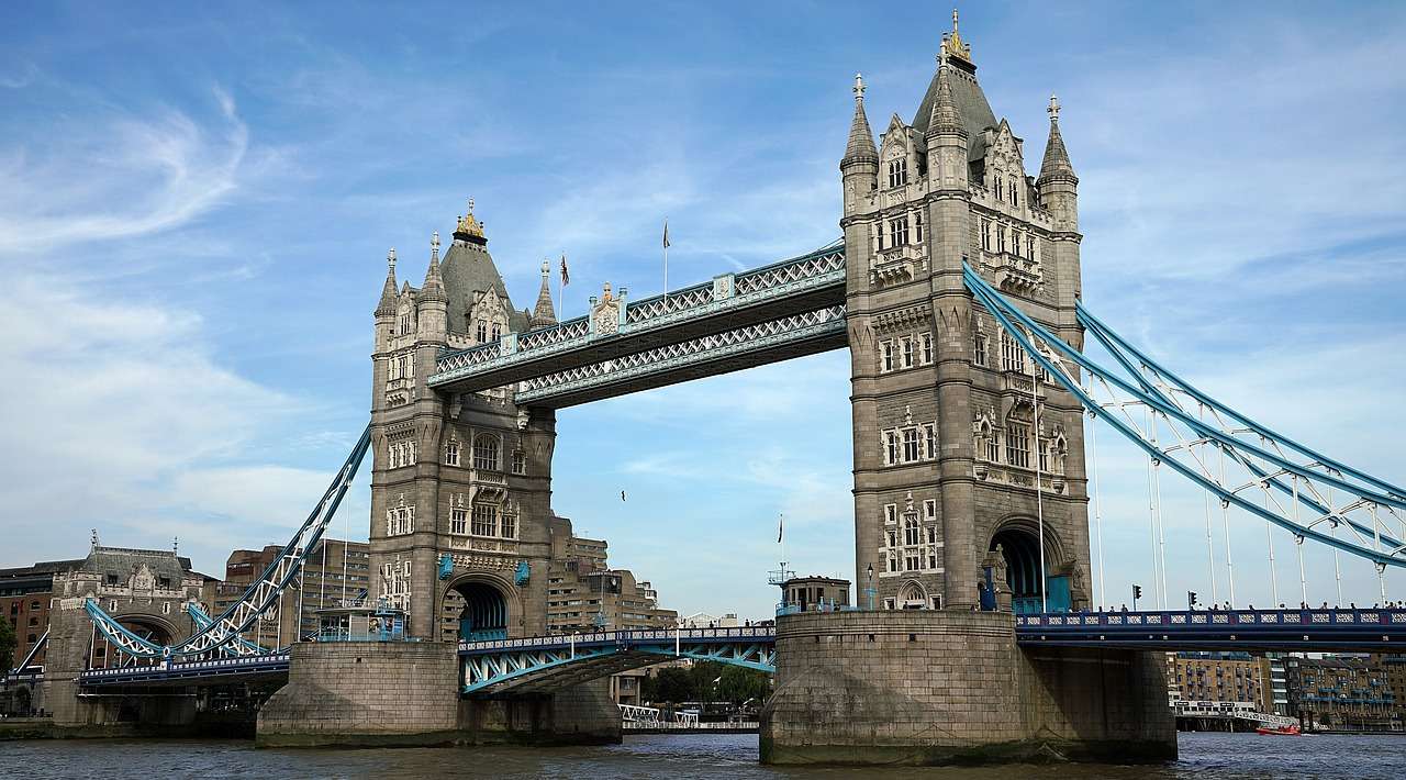 Torre, Puente, Hito rompecabezas en línea