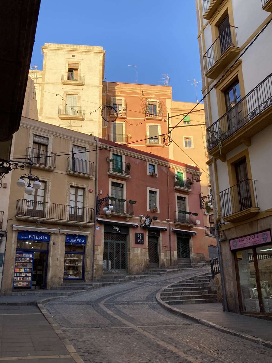 Tarragona gamla stadsgränd pussel på nätet