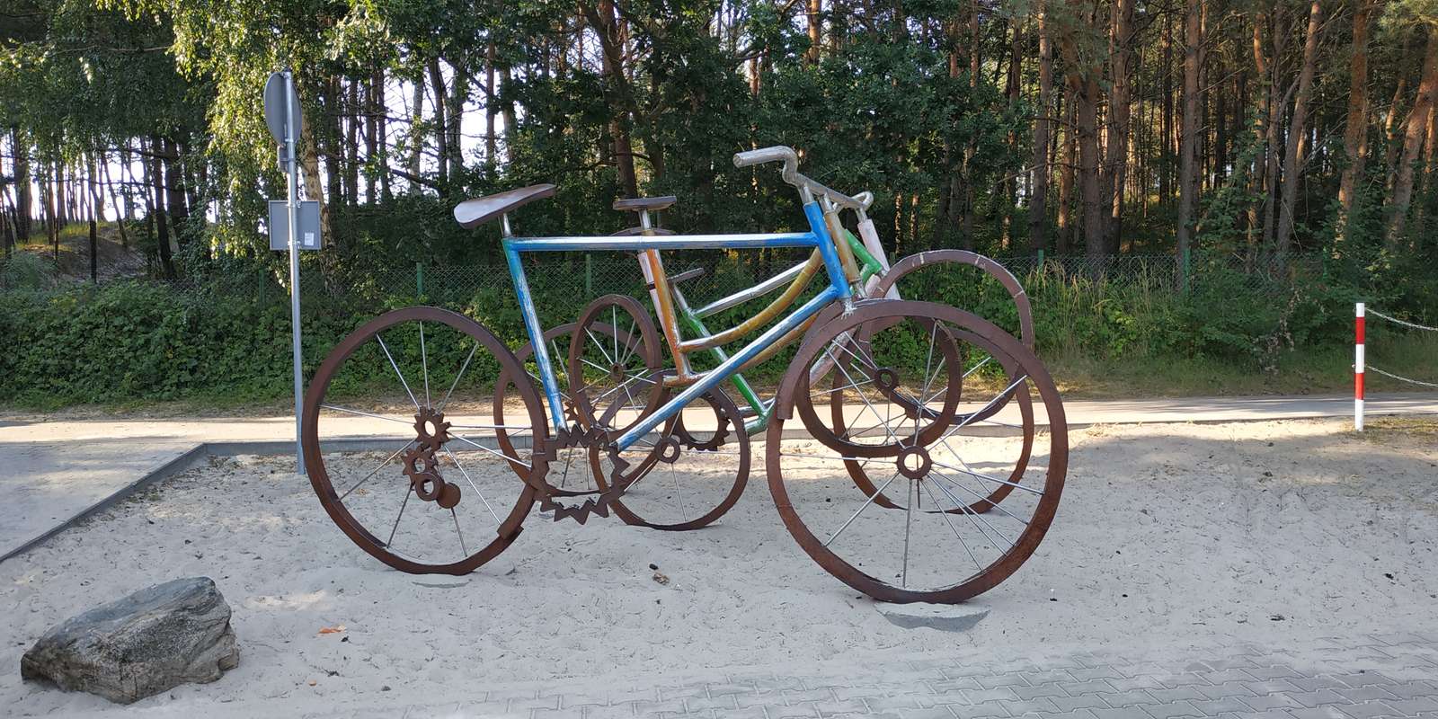 Велосипеди біля пляжу пазл онлайн