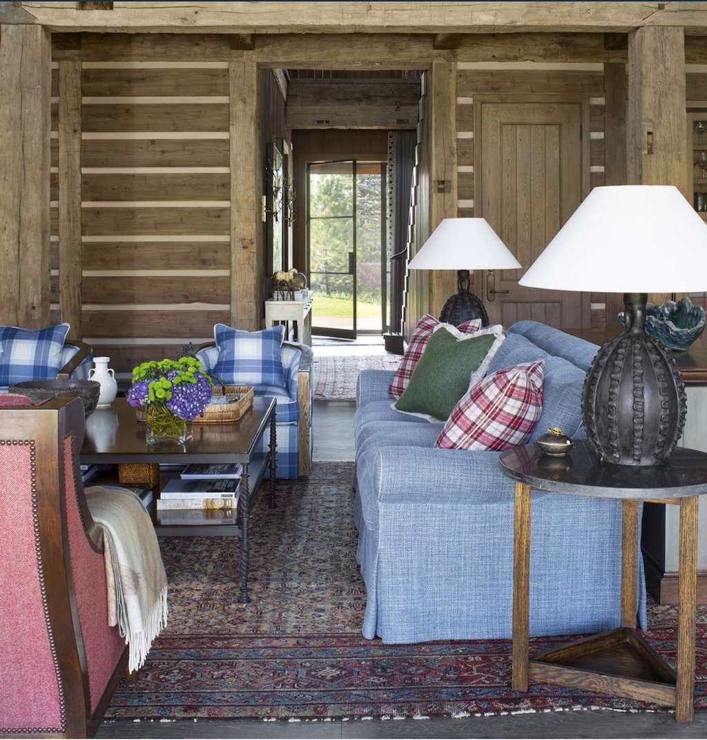Sala de estar de uma cabana de madeira quebra-cabeças online